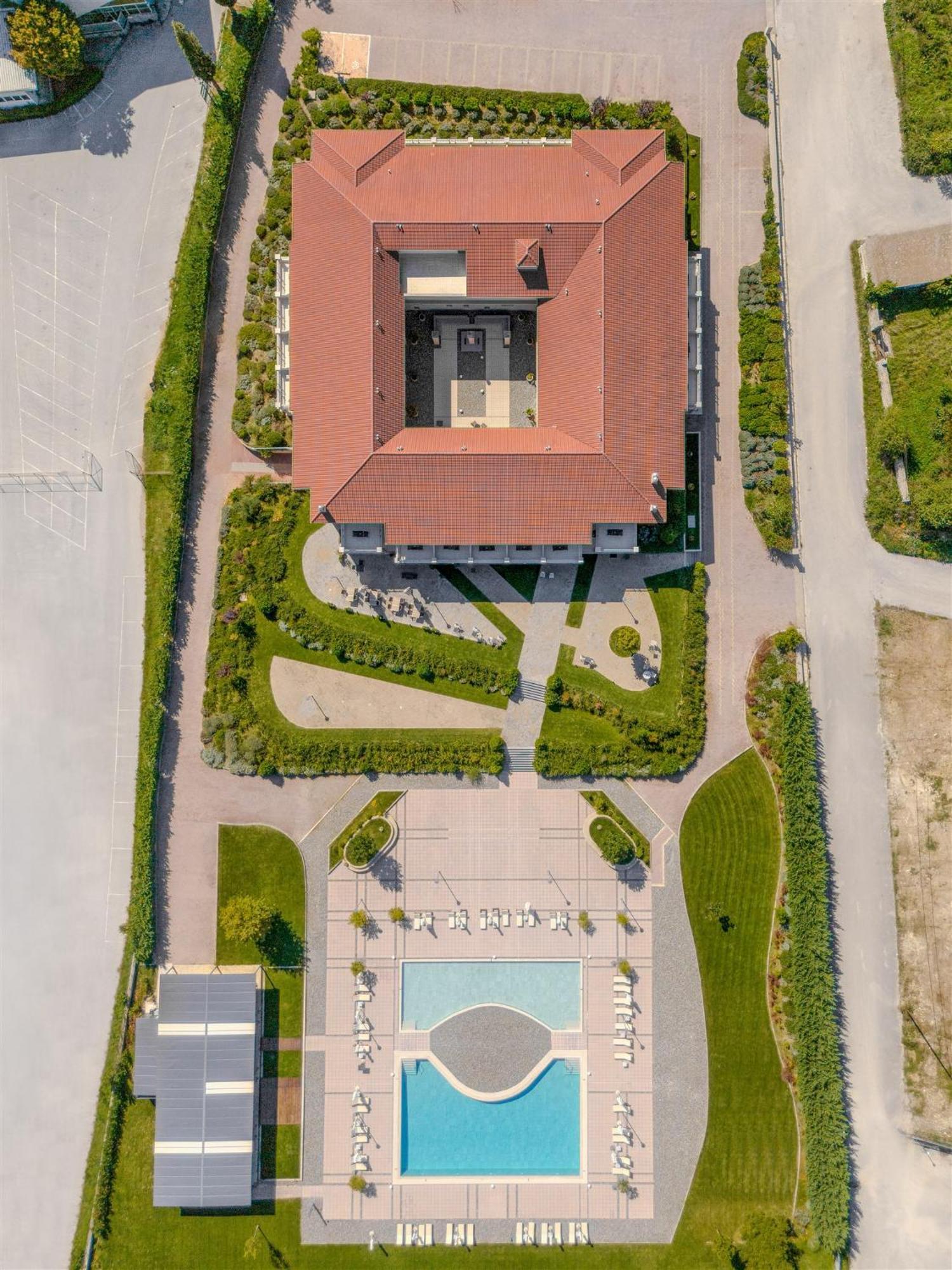 The Lake Hotel Ioánina Exterior foto Aerial view of the museum